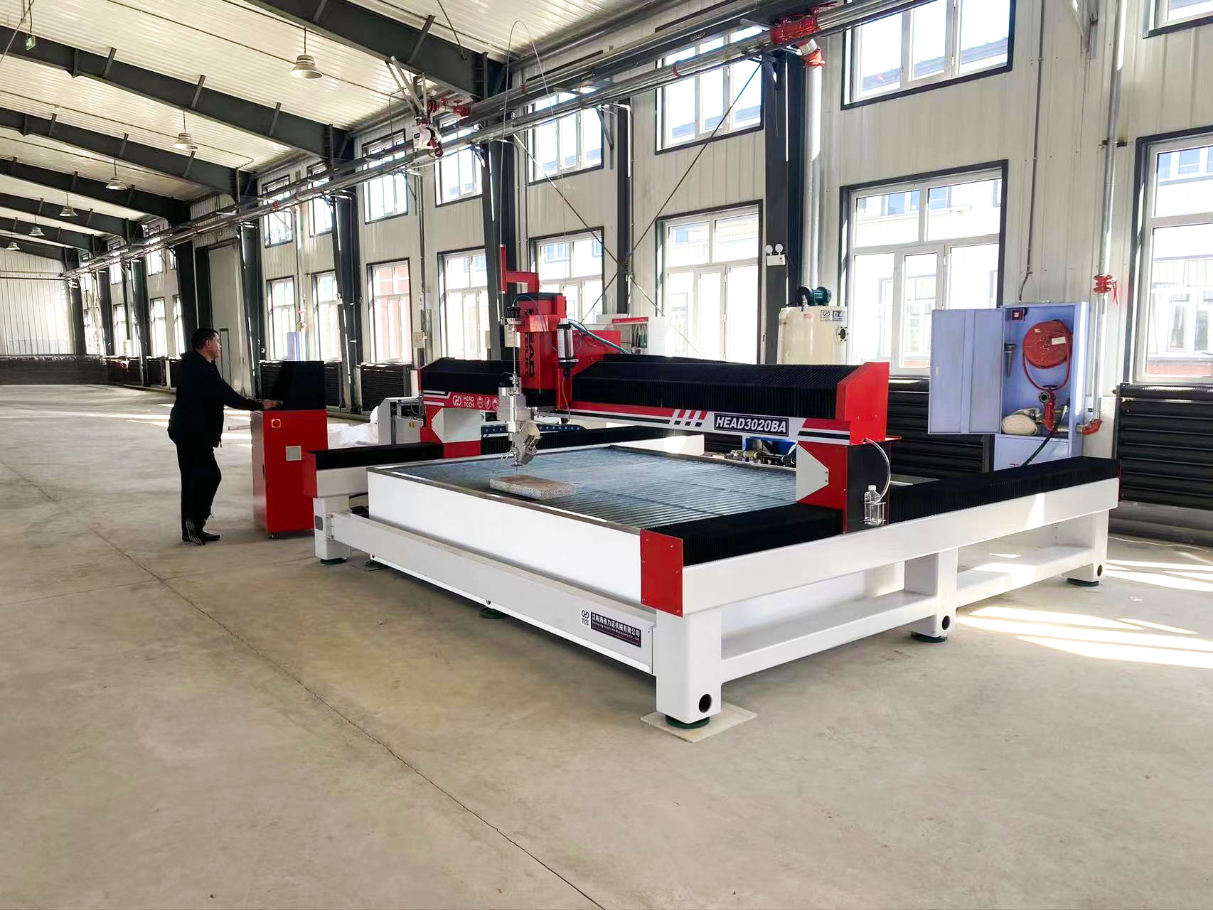 设备整体右面 -05